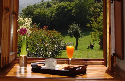 San Miguel de Aras Villa | Beautiful 19th century manor house between the sea and the mountains.