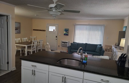 North Ocean City Condo | Beautiful 1st floor Beach Condo w/2 BR/King beds/2 full Baths