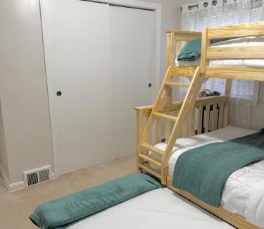 Boardman Apartment | Beautiful 2 BDRM Ocean Inspired Oasis