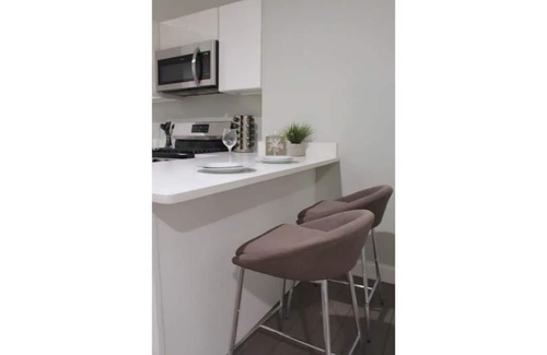 Cohoes Apartment | ★ BEAUTIFUL 2 BED 2 BATH w/SOAKER TUB + W/D★