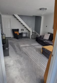 Motherwell House | Beautiful 2 bed house close to M74 and Strathclyde Park