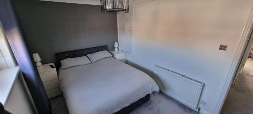 Motherwell House | Beautiful 2 bed house close to M74 and Strathclyde Park