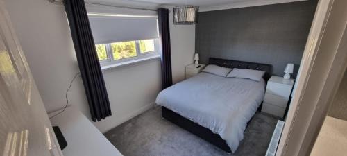 Motherwell House | Beautiful 2 bed house close to M74 and Strathclyde Park