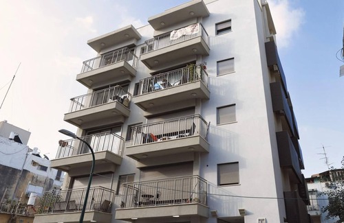 Florentin Apartment | Beautiful 2-bedroom apartment. Modern just a few steps from Bd Rotchild