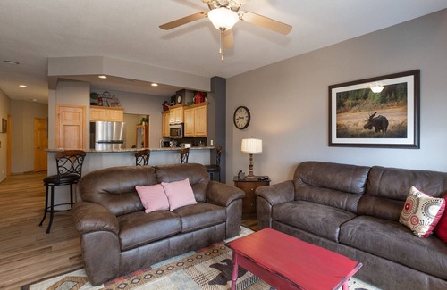 Branson Condo | Beautiful 2 Bedroom Lakefront Condo