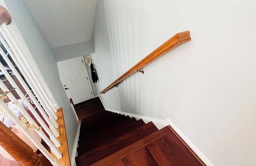 Inner Harbor House | Beautiful 2-bedroom townhome in innerharbor Baltimore with parking.
