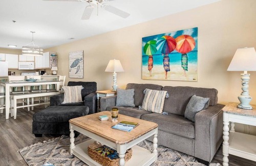Heron Harbour Isle Condo | Beautiful 2 BR 2 BA Unit in the Popular Harbour Club Community!
