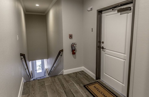 Sulphur Springs Apartment | Beautiful 2 BR 2 Bath Apt. in Historical Downtown-free Wifi-2 Private Balconies