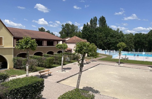 Monflanquin Apartment | Beautiful 2-room apartment for 4/5 people in a great location at Lac de Monflanquin