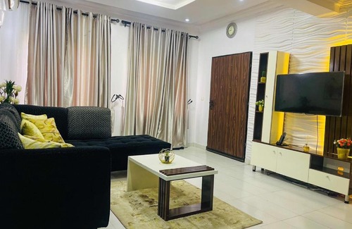 Ofin Apartment | Beautiful 2bedroom apartment whitesand lekki phase1