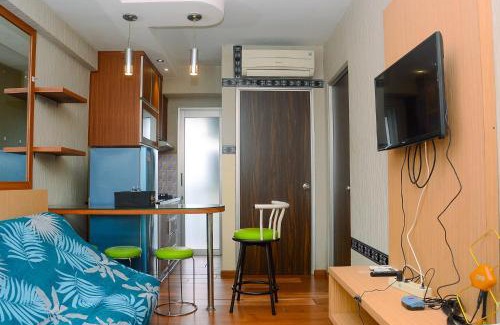 Pluit Apartment | Beautiful 2BR with Direct Access to Pool Green Bay Pluit Apartment By Travelio