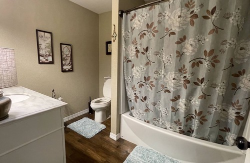 Elk City House | Beautiful 3 bd Home ~ Fantastic Location