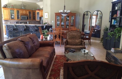 North San Antonio - SAT House | Beautiful 3 bdrm. 199- with large tropical patio, hot tub in gated community
