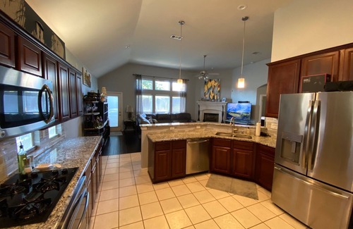 Coppell House | Beautiful 3 Bdrm House in Upscale Neighborhood
