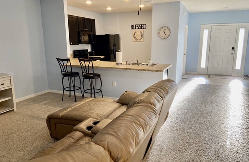 Holly Hill House | Beautiful 3 bed 2.5 Bath Townhome, Central Florida - Close to everything!