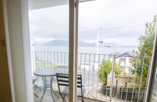 Gourock Apartment | Beautiful 3-Bed Apartment in Gourock