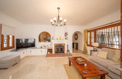 Mijas Villa | Beautiful 3 bedroom 2 bath villa with private pool and sea views
