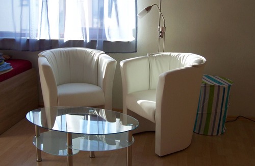 Stuttgart Apartment | Beautiful 3 bedroom apartment with balcony and bathroom with window incl. Parking Space