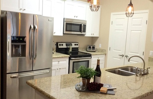 Parkwood Ranch Condo | Beautiful 3-bedroom condo just steps from the pool and hot tub.