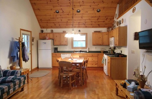 Lupton House | Beautiful 3 bedroom home on Rifle River