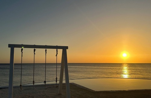 Dominicus House | Beautiful 3 BR Villa in Tracadero Beach Resort