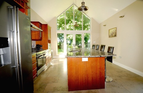 Magherafelt House | Beautiful 4 bedroom Cottage 45 mins from Belfast and North Coast Beaches.