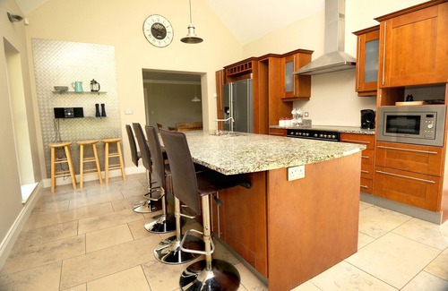 Magherafelt House | Beautiful 4 bedroom Cottage 45 mins from Belfast and North Coast Beaches.