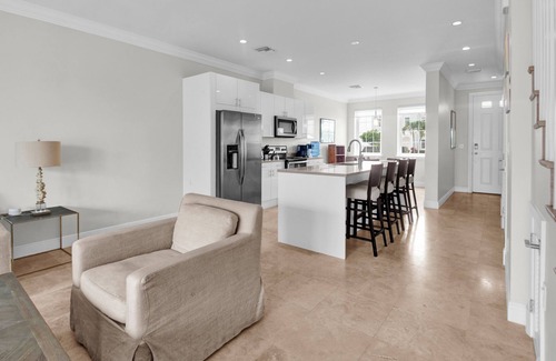 Palm Cay House | Beautiful 4-bedroom townhome in enchanting Palm Cay with WiFi, ACnn