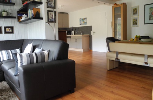 Sankt Aldegund Apartment | Beautiful 4-star * apartment with a view of the Moselle. 4 people