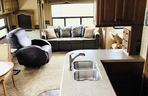Plainwell House | Beautiful 40’ RV in a small park 100’ from a all sports lake.