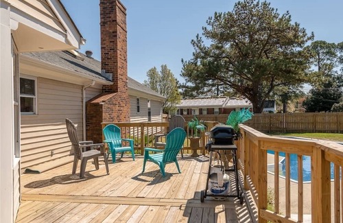 Portsmouth House | Beautiful 4bedroom vacation pool home, where relaxation & indulgence intertwine.
