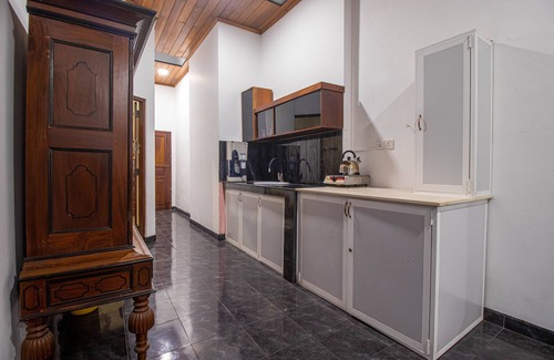 Rathmalana House | Beautiful 4BR+4BA Family Villa with Balcony & Garden