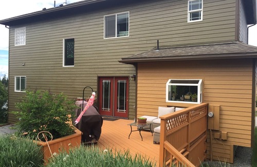 Rabbit Creek House | Beautiful 4BR home in upscale neighborhood on the Anchorage hillside with views!