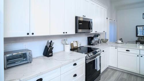 Central Scottsdale House | Beautiful 5-Bdrm Vacation Home WHeated Pool