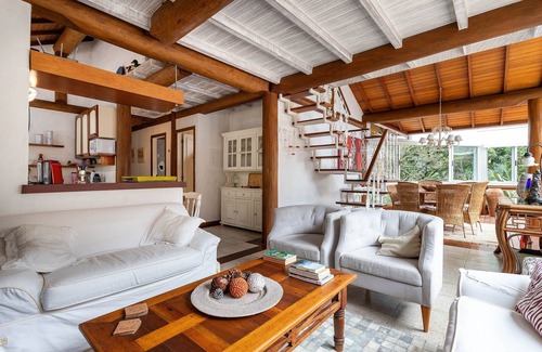 Araras House | Beautiful 5 bedroom house, A/C, Pool and more in Araras, Petropolis, 60 km from Rio
