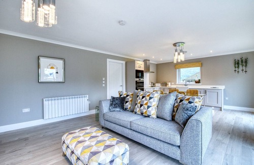Crianlarich Ski Chalet | Beautiful 5 star, 2 bedroom, 2 bathroom chalet with stunning views and wood burning stove