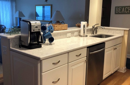 Fenwick Island Condo | Beautiful 5th Floor Direct Oceanfront Fenwick Tower Penthouse - Sept 25-28 Open!
