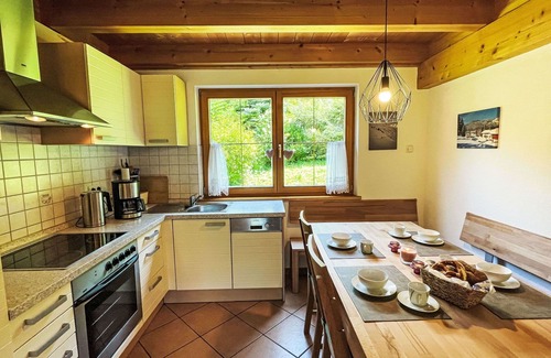 Aschau im Chiemgau House | Beautiful apartment in villa for 6 people with TV, terrace and parking