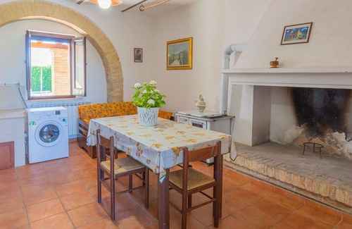 Crecchio House | Beautiful apartment in villa for 12 people with pool, TV, terrace and parking