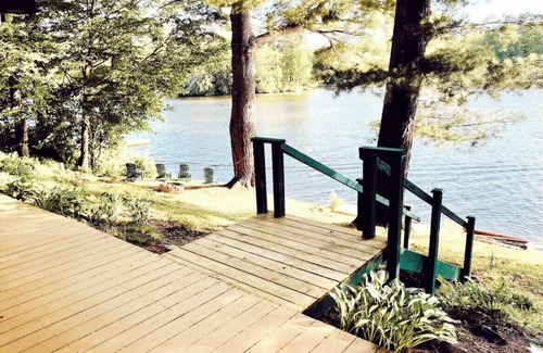 South Colton Cottage | Beautiful Adirondack Region Lakefront Cottage