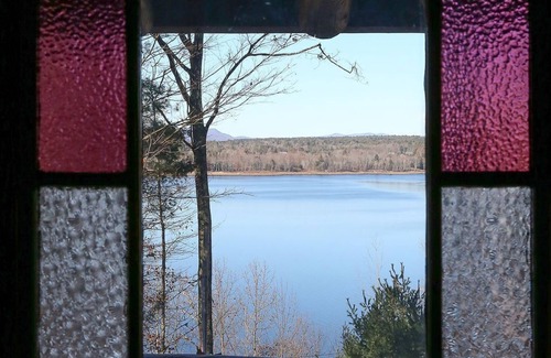 Northville Cabin | Beautiful Adirondack Log Cabin on Lake Sacandaga with Hot Tub