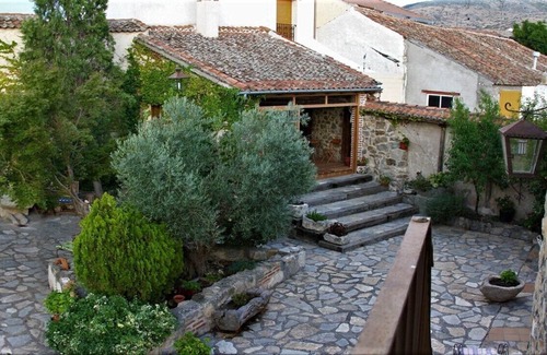 Otero de Herreros Cottage | Beautiful and charming country house with patio