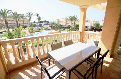 Denia Apartment | Beautiful and comfortable apartment in Denia, Costa Blanca, Spain with communal pool for 6 persons