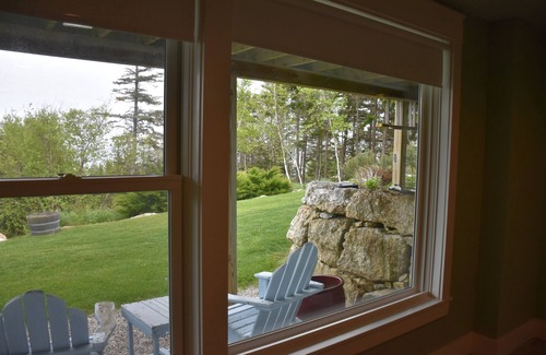 Ocean Point House | Beautiful and fully equipped in-laws apartment in peaceful Boothbay with WiFi