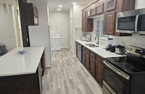 East County Civic Group Apartment | Beautiful and Modern Apartment