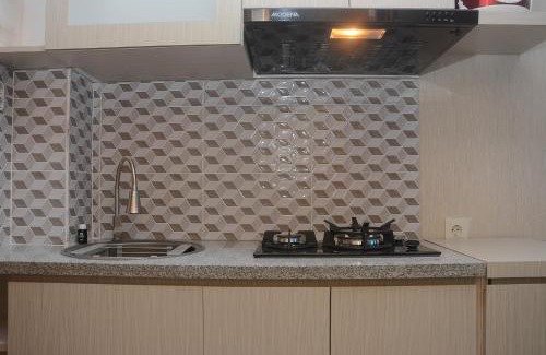 Kayu Putih Apartment | Beautiful and Relaxing Studio Tifolia Apartment By Travelio