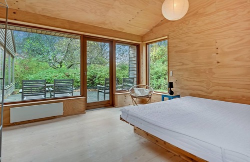 Beder Malling House | Beautiful and simple cottage near the beach of Mariendal Strand.