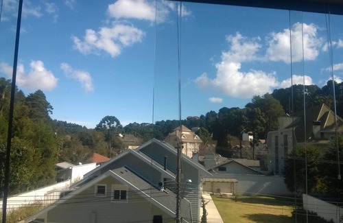 Campos do Jordao Apartment | BEAUTIFUL APARTMENT IN THE NOBLE CENTER OF CAPIVARI, 400 MTS FROM BADEN