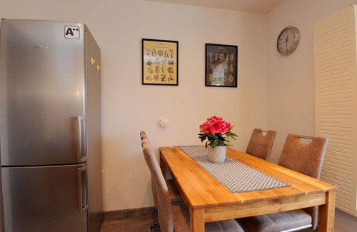 Zella-Mehlis Apartment | Beautiful apartment for 4 people with WIFI, TV, pets allowed and parking