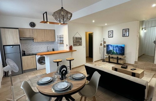 Castelnaudary Apartment | Beautiful apartment in the center of Castelnaudary